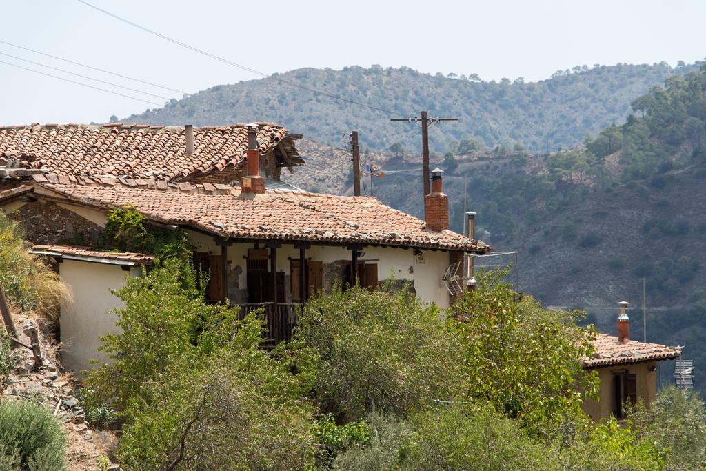 Hatzikyprianou Museum Studio Hotel Lazania Exterior photo