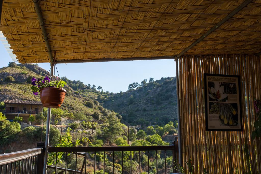 Hatzikyprianou Museum Studio Hotel Lazania Exterior photo