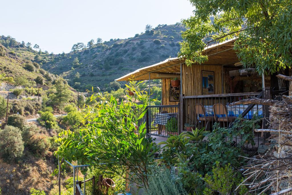 Hatzikyprianou Museum Studio Hotel Lazania Exterior photo